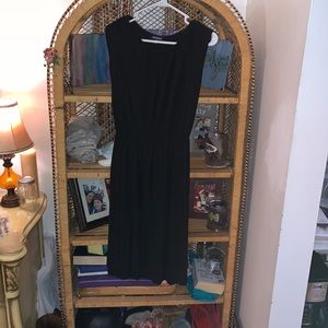 🛍4/$20 George little black pleated sleeveless dress-M